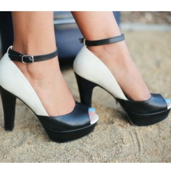 Pink & Pepper Shoes - PINK&PEPPER Two tone platform heels